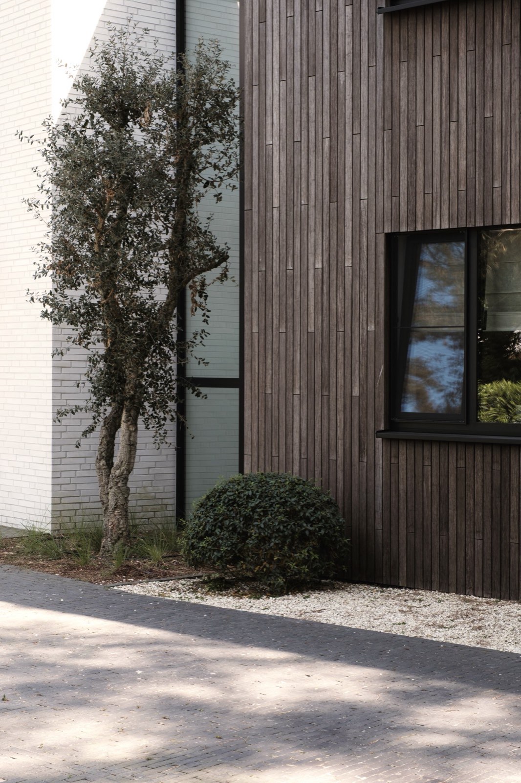 Verticale geveldelen — hoekaansluiting